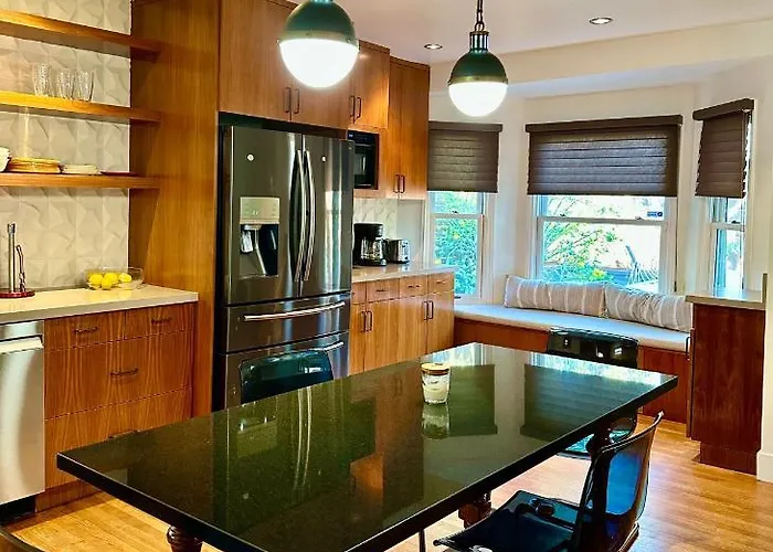 Venice Beach Bungalow